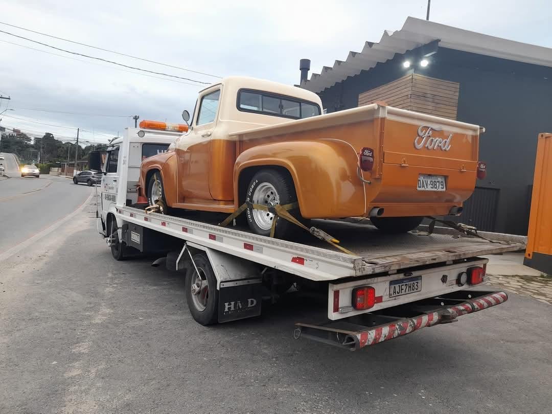 Reboque de pickup Ford clássica — HD Guincho Florianópolis